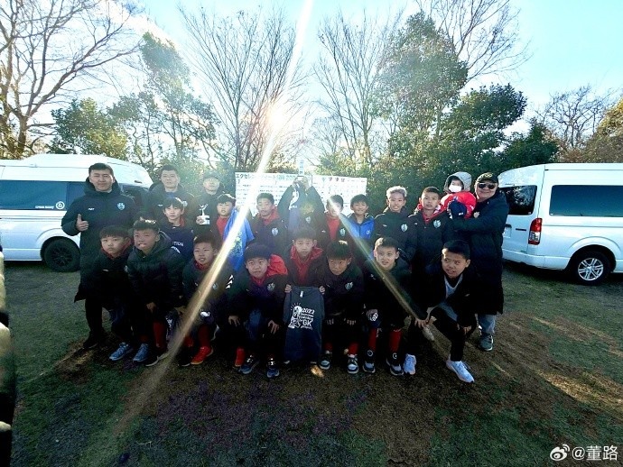  8戰(zhàn)全勝奪日本杯賽冠軍！中國足球小將發(fā)布感謝信