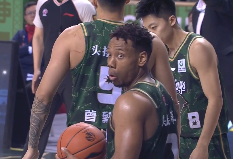  外線很準(zhǔn)！祝銘震6記三分拿下22分6籃板