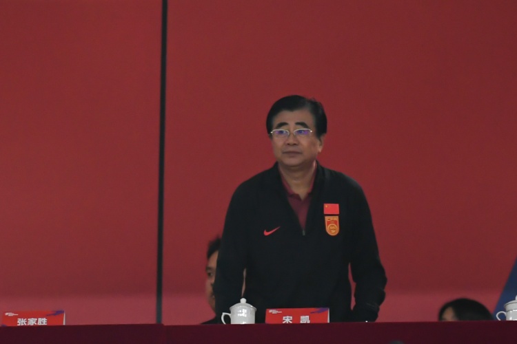  北青體育：宋凱、許基仁探班U20國青，將全程陪伴征戰(zhàn)U20亞洲杯